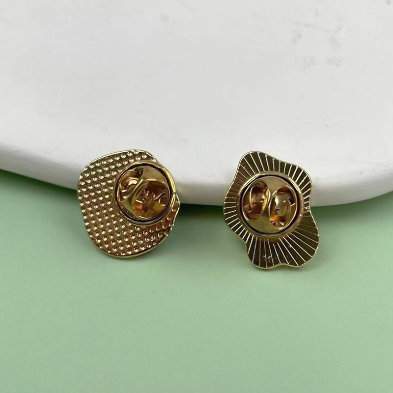 Bonito bolso de broche de aleación de tomate y huevo pequeño colgante joyería medalla ropa creativa accesorios broche broche