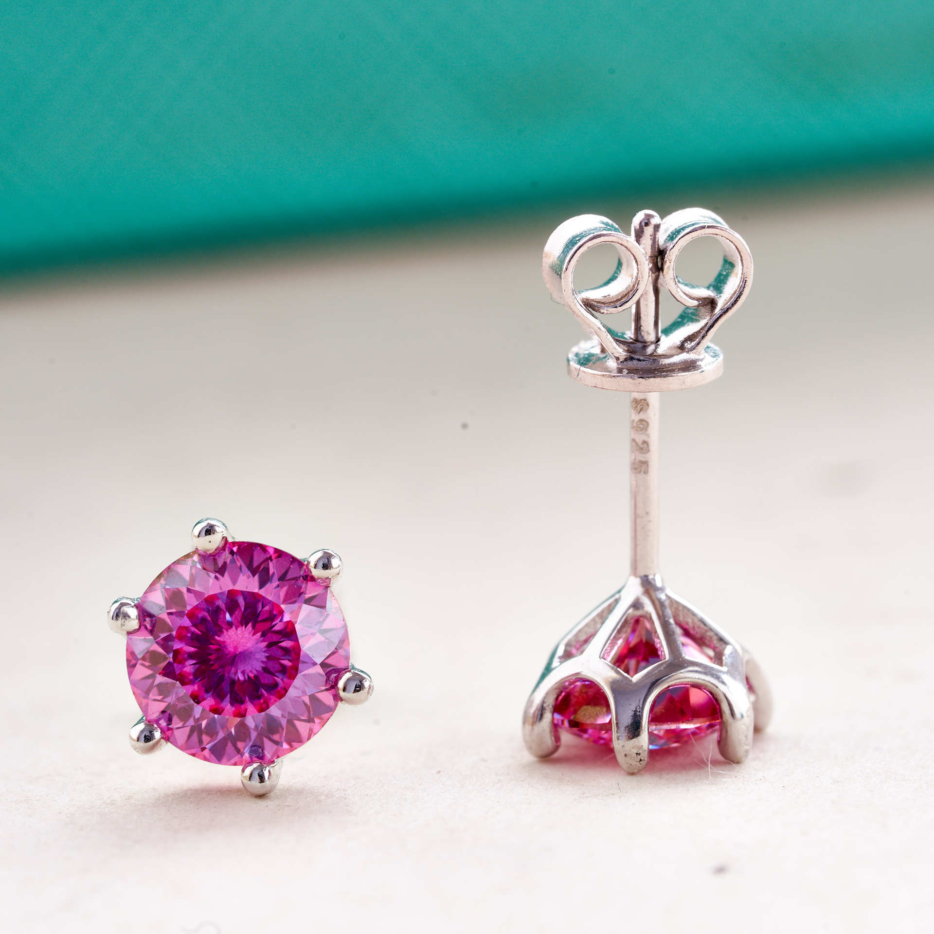 Rosa 1 quilate 6.5mm redondo 100 cara cortada moissanite orejas de plata esterlina S925 con certificado GRA