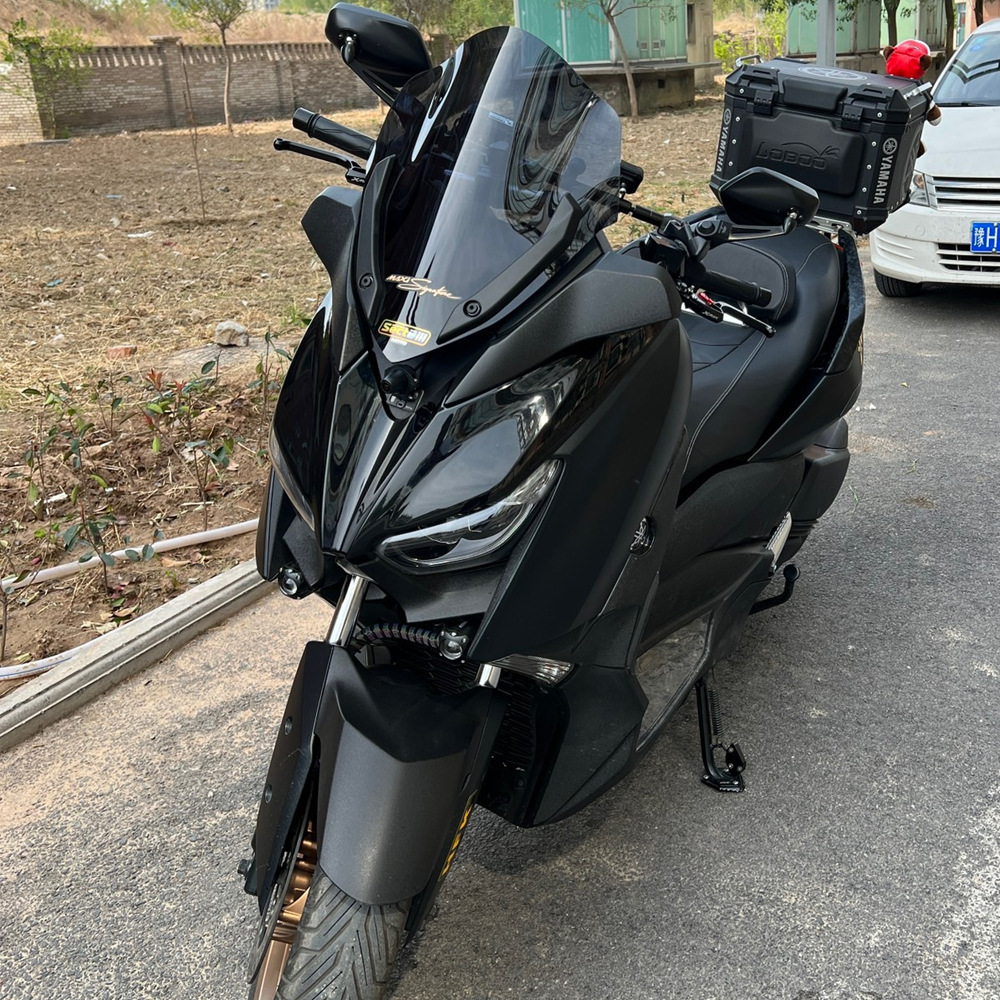 2017-2022 XMAX300 windshield is suitable for Yamaha XMAX 300 competitive windshield Indonesia model