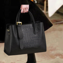 手提包包2025新款真皮女包大容量大气中年妈妈包斜挎通勤包箱包