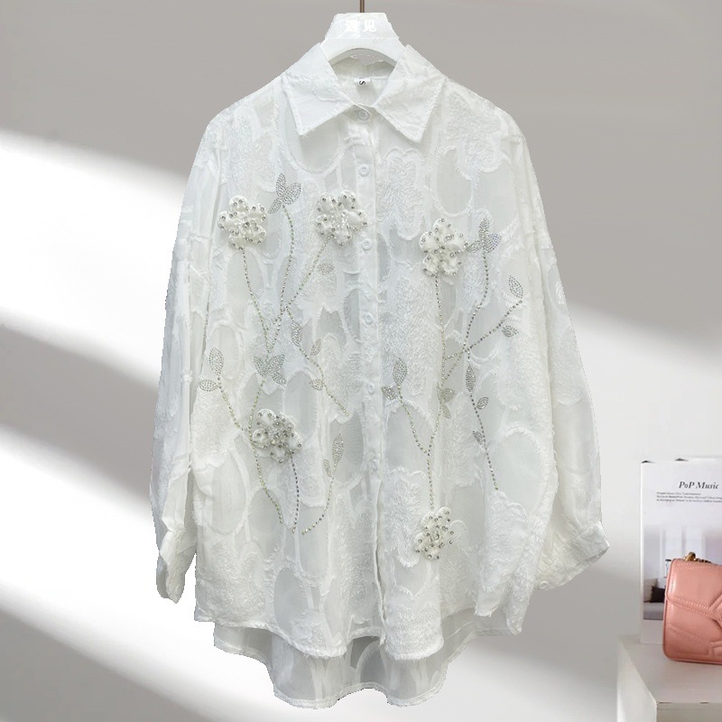 Chemisier polyvalent grande taille – Chemise à revers à fleurs 3D et diamants pour une élégance sans effort_voghion.com