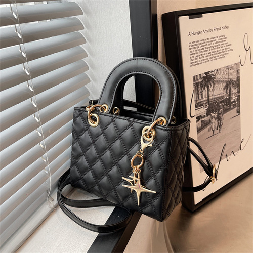 Niche design bags for women 2024 summer new fashion niche portable simple small bag fashionable shoulder crossbody bag