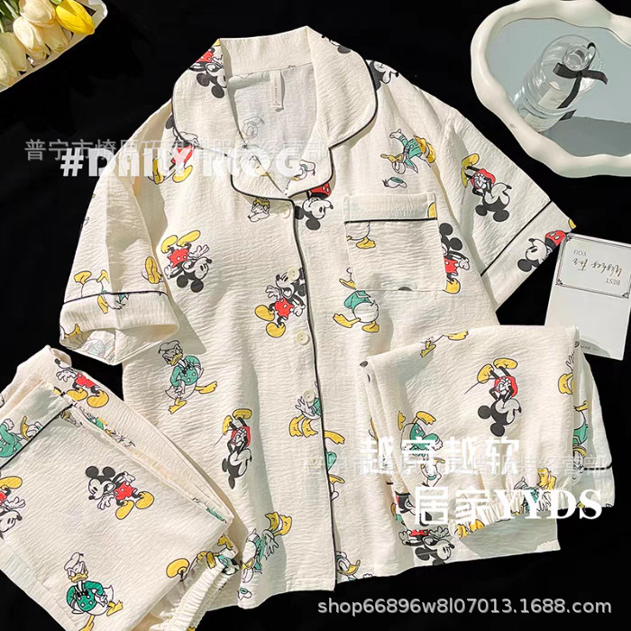 Hermosos pijamas de tela de rabu mujeres primavera y otoño verano nubes de algodón dulce mangas cortas pantalones cortos de tres piezas ropa para el hogar