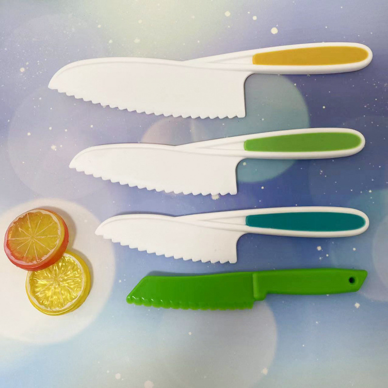 Cuchillo de plástico para niños, cuchillo de frutas especial para la educación temprana en jardín de infantes, cuchillo de dientes sin cortar mano para pastel