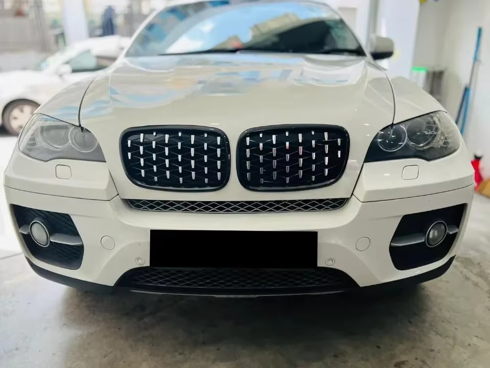 Suitable for 07-14 Bmw X5/X6 E70E71 Modified Full Star Pattern Half-Silver Front Grille