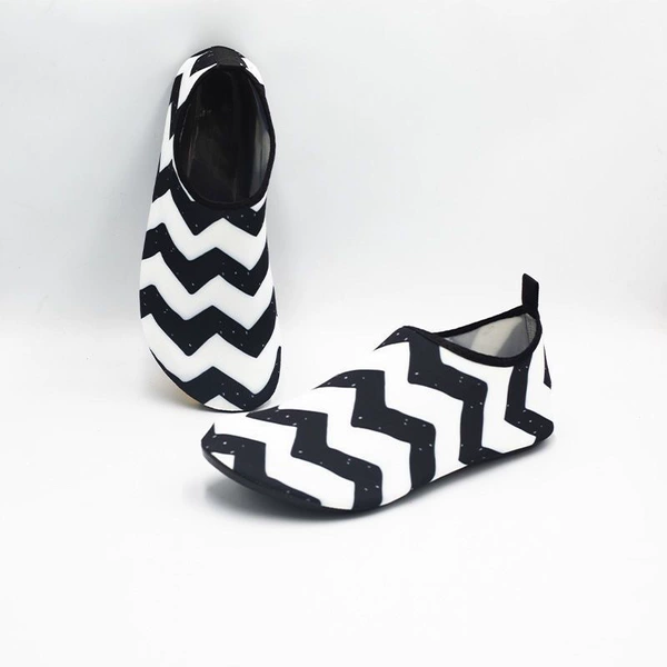 ￠≯Striped white