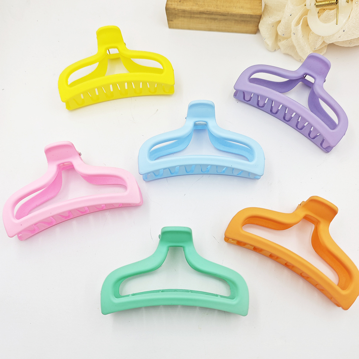 Amazon Back-Of-Head Claw Clip Sweet Hairpin Trendy Korean Fresh Style Hair Clip Hair Accessory Shark Clip Wholesale