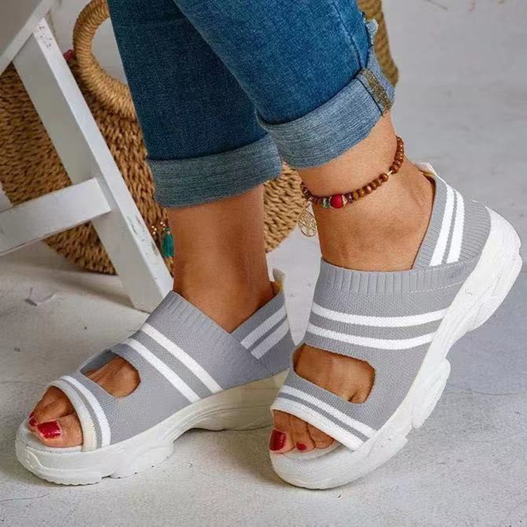 Summer casual lightweight sandals