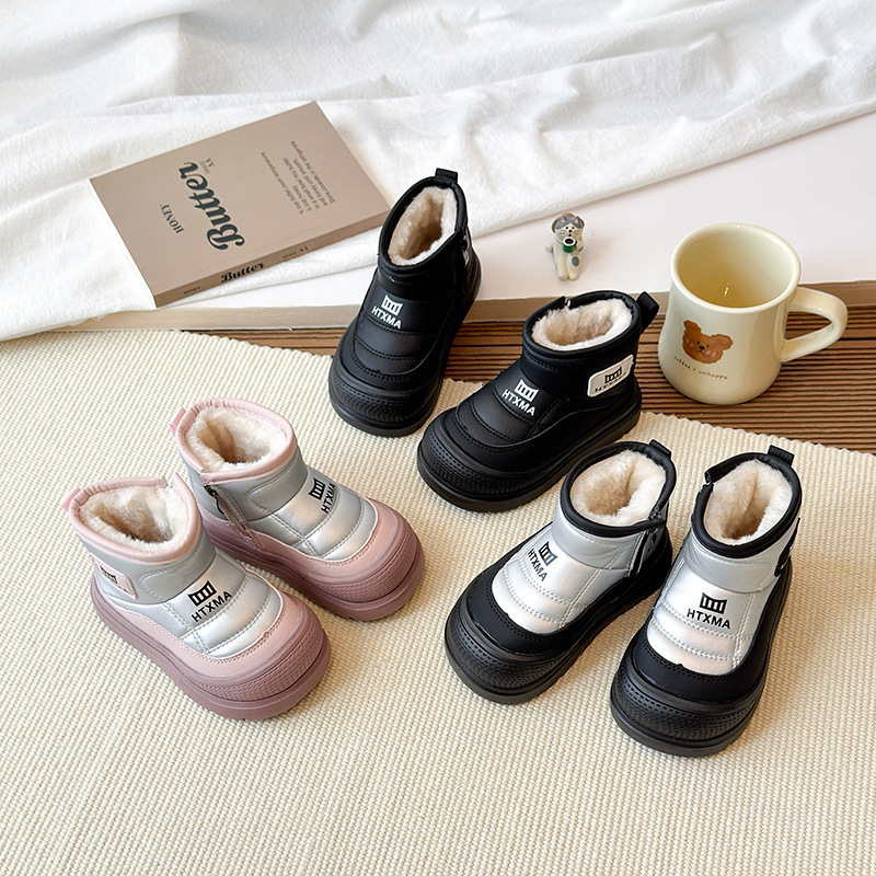 Girls' Snow Boots 2025 Winter New Children's Cartoon Plush Thick Cotton Shoes for Older Children, Warm and Thickened Cotton Boots Trendy