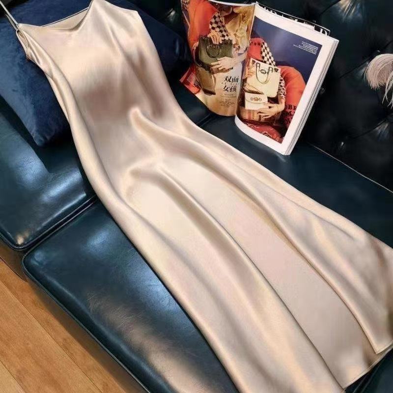缎面长裙流行女装仿三醋酸夏季连衣裙长款缎面背心设计感吊带裙|undefined