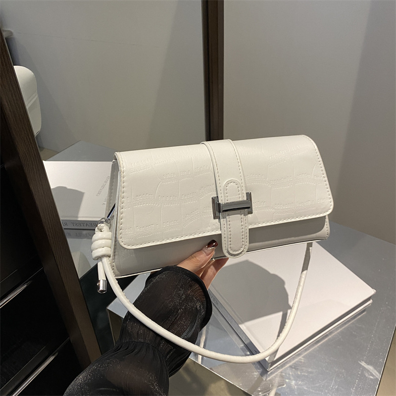 Francia lujosa y simple 2024 nuevo diseño retro de color sólido moda moda bolso de hombro debajo de la axila