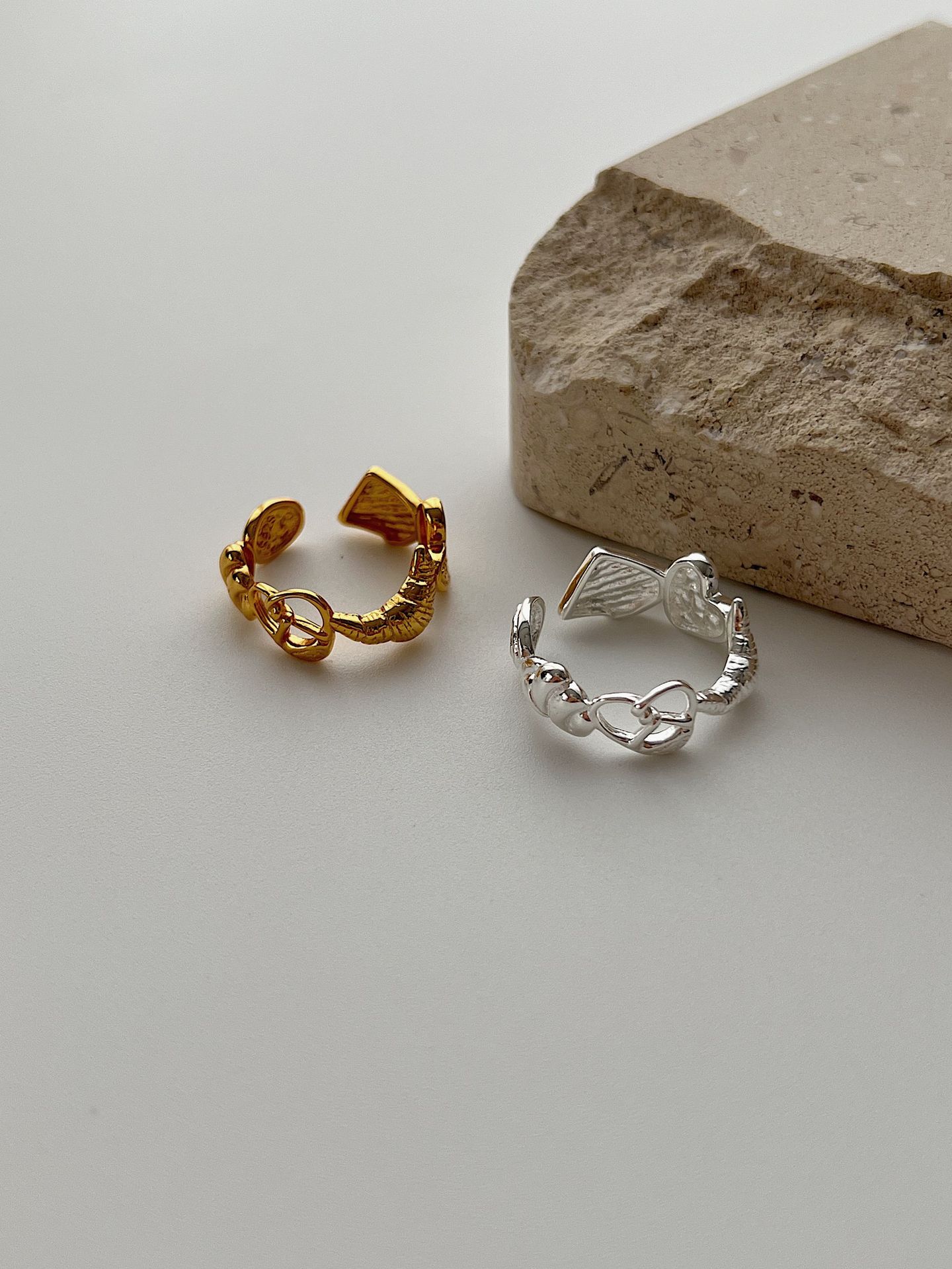 925 Sterling Silver Heart Shape Solid Color Open Rings display picture 6