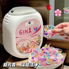 サム同種濃縮型マイクロカプセル六合一は汚れを落として洗濯します。