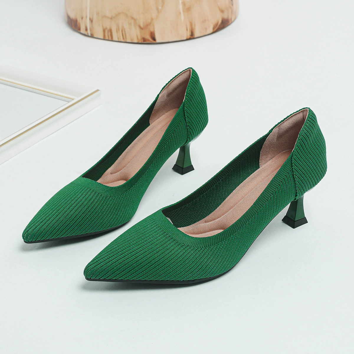 Туфли-лодочки на pointed toe для женщин, дышащая текстильная верхняя часть, EU 35–43, элегантный каблук-кошечка