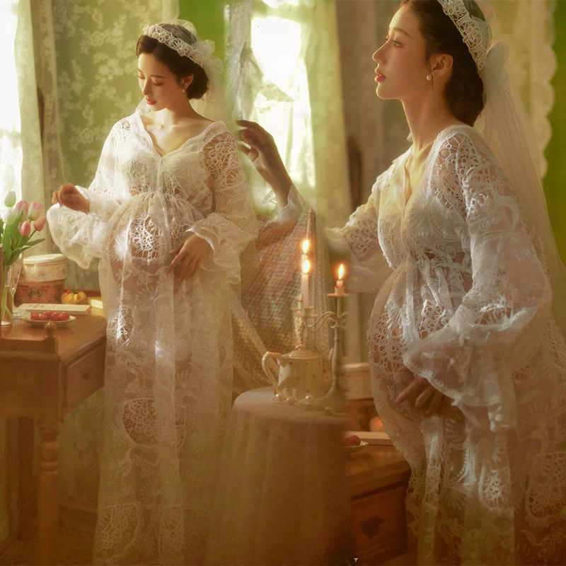 Exhibition New pregnant women Photo Clothing small fresh beautiful retro oil painting wind lace pregnant mother belly photo clothing