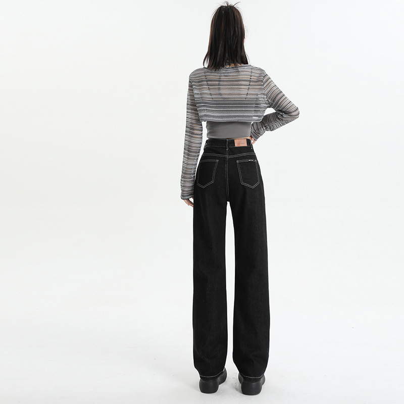 タヌキ舎の黒いジーパンの女性2023秋冬のベルベットの厚い狭い版のゆったりした高腰はやせている小柄な太もものズボンを現します。|undefined