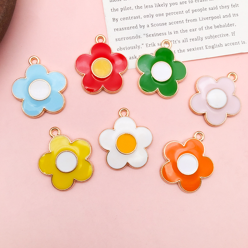 4g Weight Pendant Jewelry Making Type 19 * 21mm, 20*22MM, 25*25mm Jewelry Making Size DIY Jewelry Accessories Classification 1 Piece Quantity Alloy Material Flower Pattern Polished Finish Enamel Design Cartoon Style, Sweet Style 1 Piece 19 * 21mm 20*22MM 25*25mm Alloy Flower Polished Pendant 3