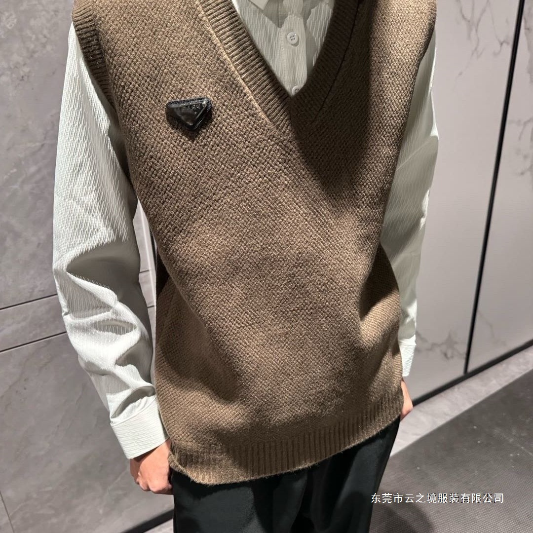 1:1版本达家假两件接批发带量谈浅色白袖咖色白袖现货