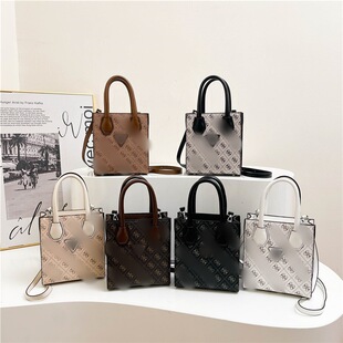guess��ʽ�p�ݱ���Ҹ�°�bags2026�羳�¿�ϻ�����б������