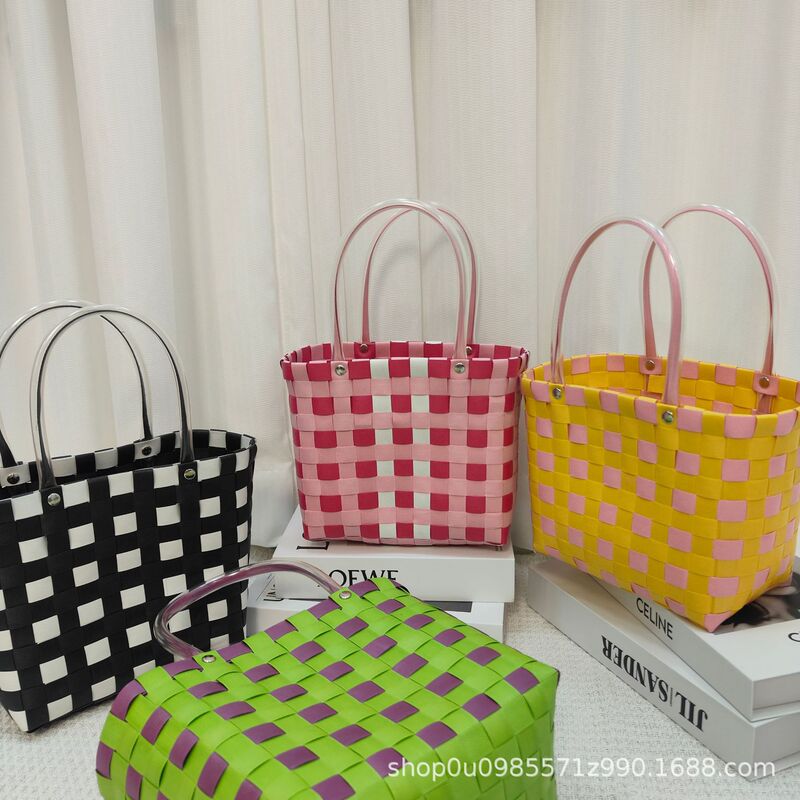 Factory Wholesale New Colorful Hand-Carrying Contrasting Color Handmade Vegetable Baskets, Gift Bags, Woven Bags, Woven Baskets