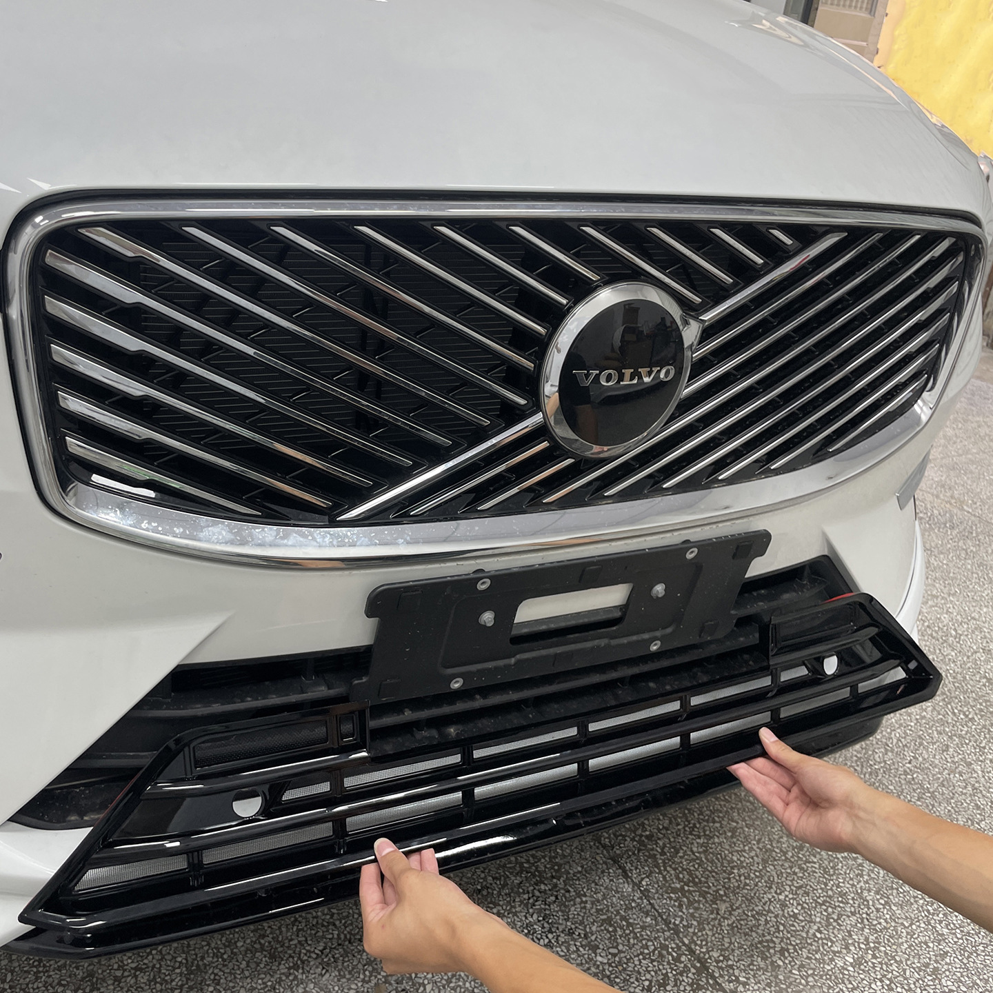 Suitable for 26 Volvo Xc60Xc90 Water Tank Insect-Proof Net, Mosquito-Proof Cotton and Willow Pollen Protection Modification