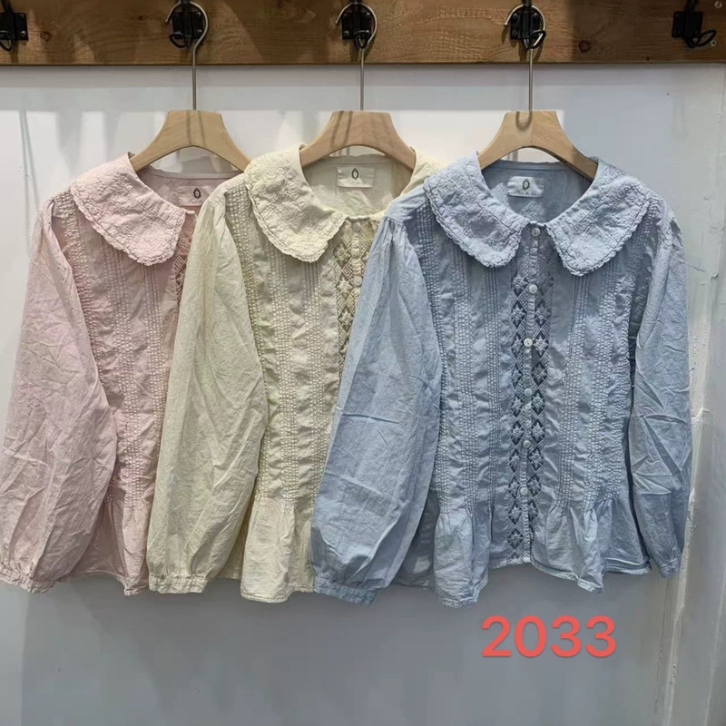2033 Autumn Korean-style lace patchwork doll-collar blouse, loose-fitting, slimming, and age-reducing long-sleeve top for women, white, one size fits all