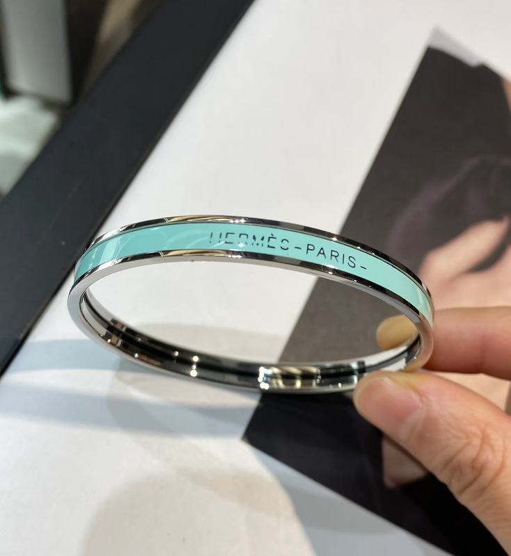 Aijia H 超狭版エナメルレターブレスレット女性用 18K ローズゴールドライト高級ハイエンドデザインクローズドカップルブレスレット|undefined