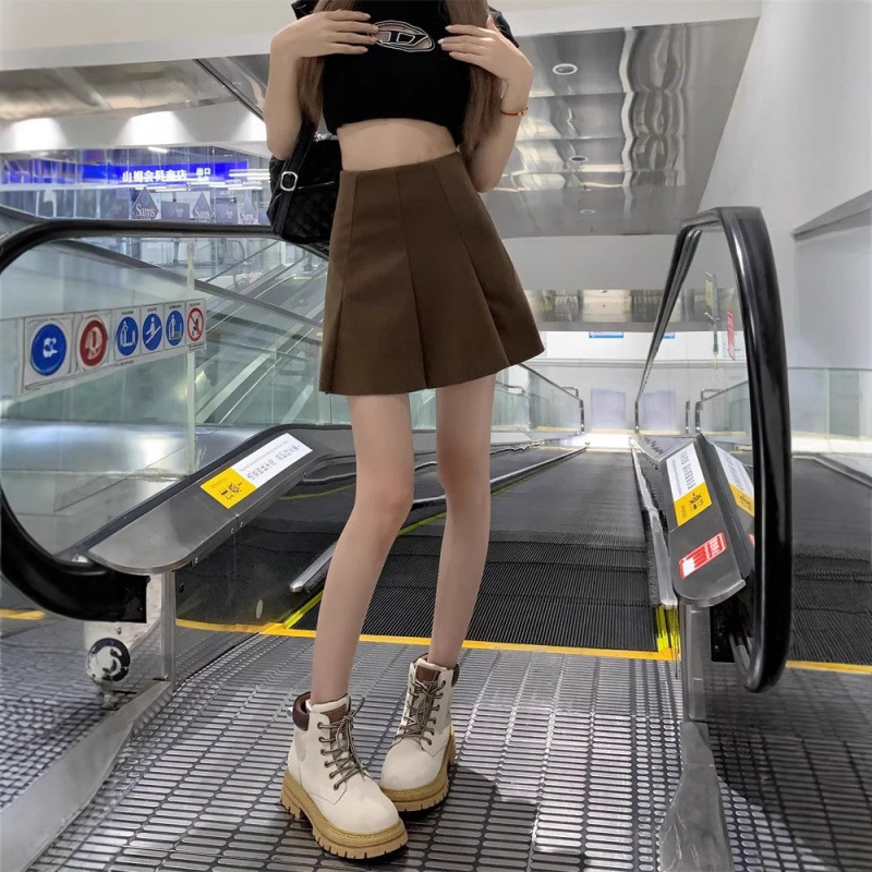 Autumn fitted pleated skirt