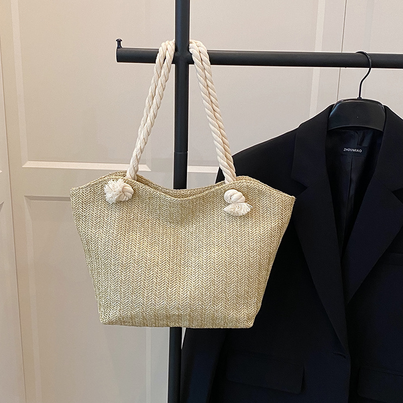 Elegant Women's Straw Shoulder Bag Summer Versatile Niche Style_voghion.com