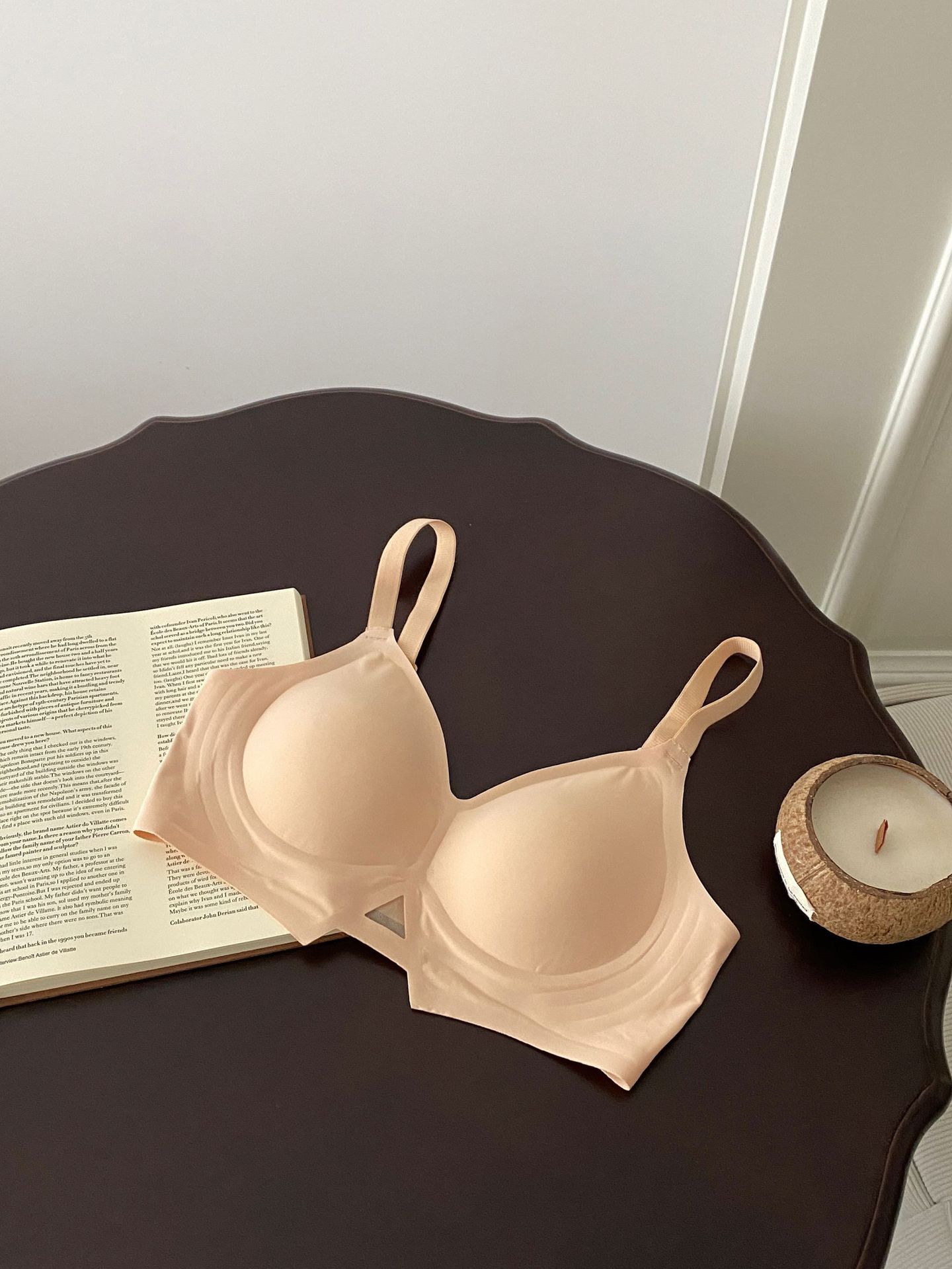 Ventas directas de fábrica comercio electrónico transfronterizo sudeste asiático Vietnam Tailandia ropa interior de mujer sin costuras lencería ligera sujetador de texto de niña