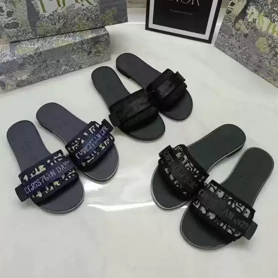 Women's Classic Flat Sandals with Velcro Strap Embroidered Summer Beach Slip-On Slippers for Outdoor Wear