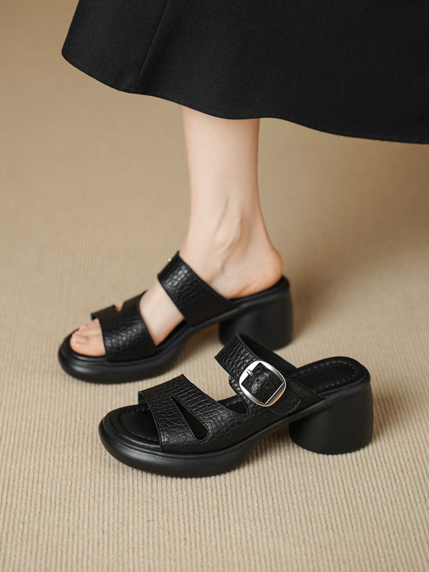 Sandal cao gót nữ hở mũi đế dày da dê 7 cm — đen chi tiết 5