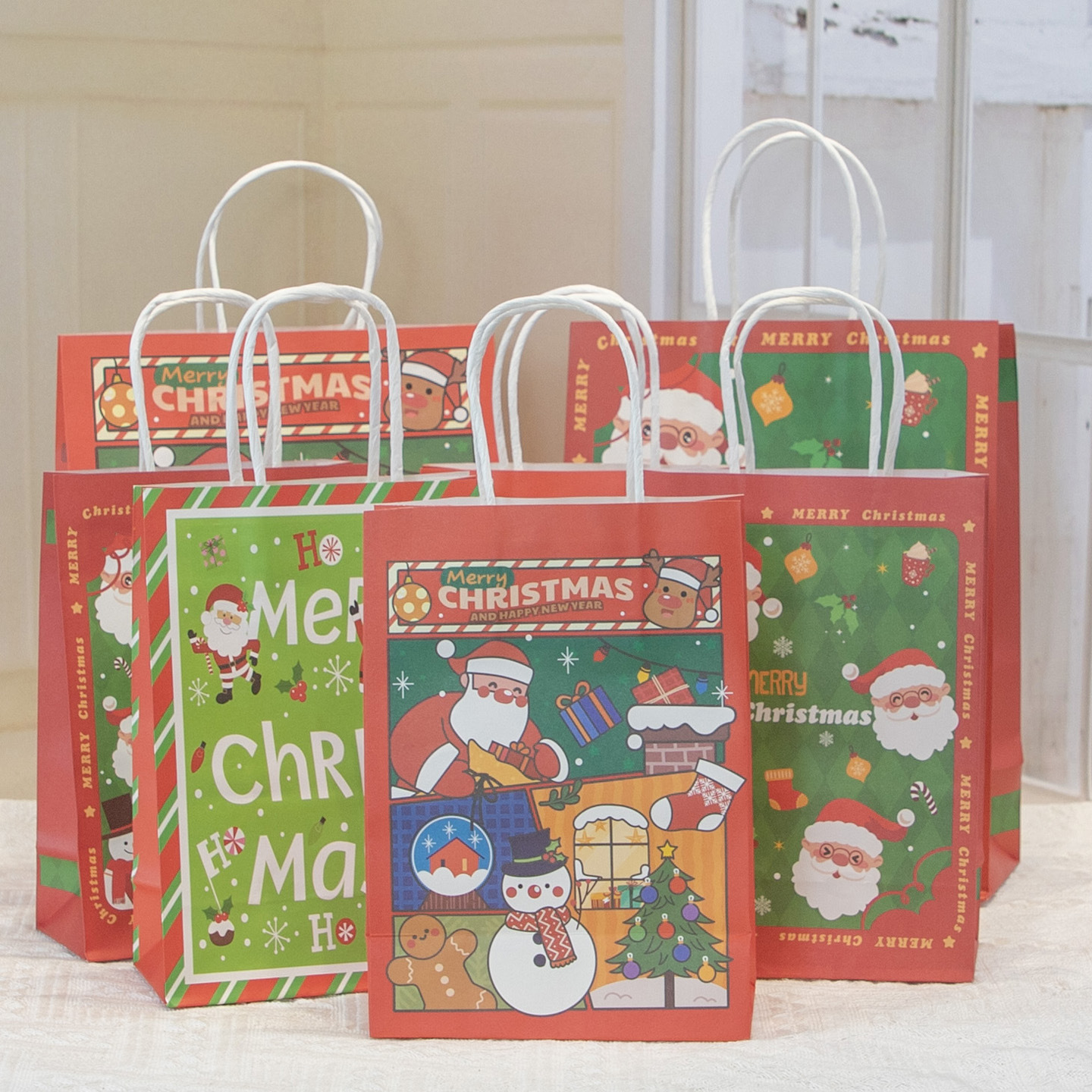 圣诞礼袋牛皮纸袋大小号现货苹果幼儿园平安夜礼物手提袋礼品袋
