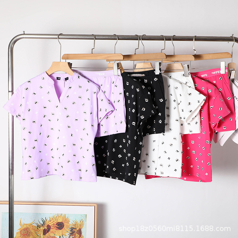 American K'Er~Women's Cotton Offset Printed V Neck Casual Short-Sleeved T-Shirt Elastic Waist Knitted Shorts Suit 1665