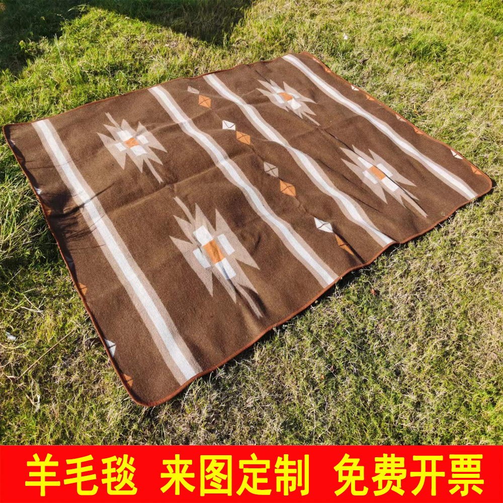Multifunctional duvet for camping