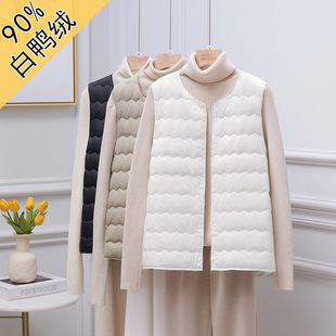 Cross-Border 2025 Autumn and Winter New Lightweight down Vest Women's Short Round Neck Changeable V Neck 90% White Duck down Vest