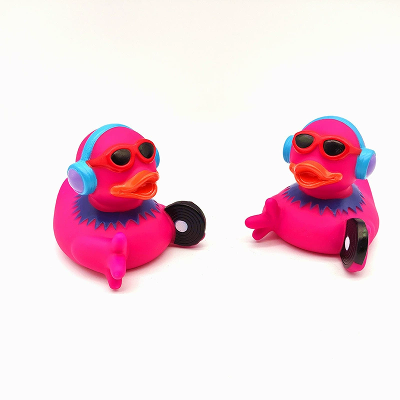 Оптовая продажа детских игрушек для ванны и воды, популярных за рубежом: уточка DJ, маленькая желтая уточка, пищащая уточка с записью.