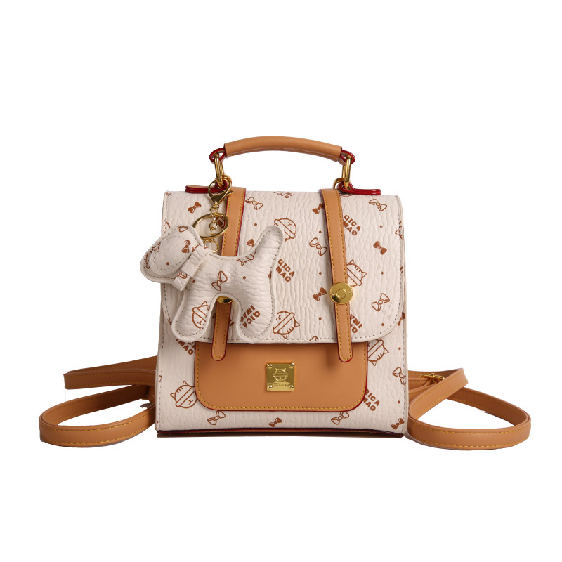 Colgante beige con cinturón
