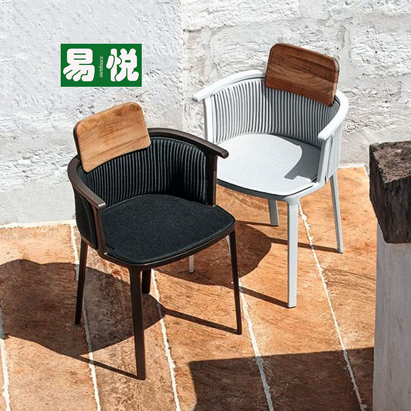 Villa patio al aire libre bar silla bar bar ocio hotel de madera sólida mesas y sillas de comedor de tres piezas combinadas mesas y sillas de aleación de aluminio al aire libre