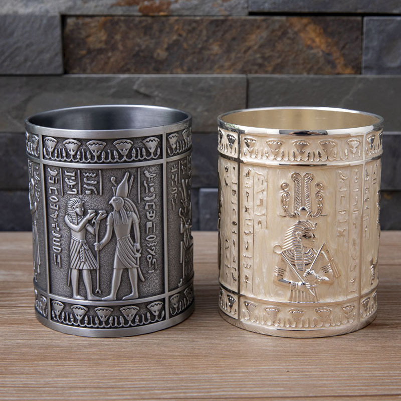 Creativo simple metal redondo Luz de lujo titular de la pluma caja de almacenamiento titular de la pluma de escritorio decoración regalo ins venta al por mayor