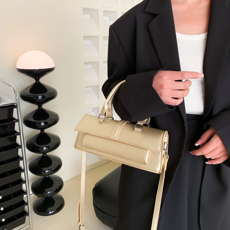 Niche Design High-end Women's Handbag 2023 Spring and Summer New Fashion Shoulder Bag Texture Crossbody Women's Bag Niche Design High-end Women's Handbag 2023 Spring and Summer New Fashion Shoulder Bag Texture Crossbody Women's Bag