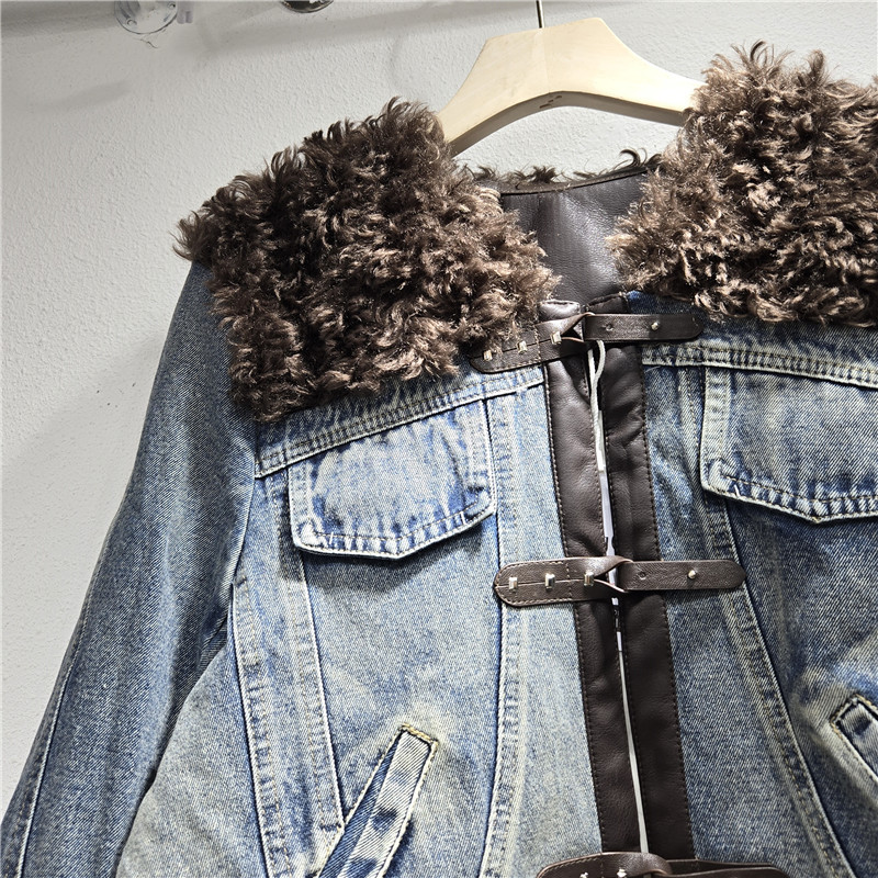 pieles europeas en un empalme de color contrastante vaquero para superar la mujer retrógrado corto abrigo de algodón imitación de pieles de moda