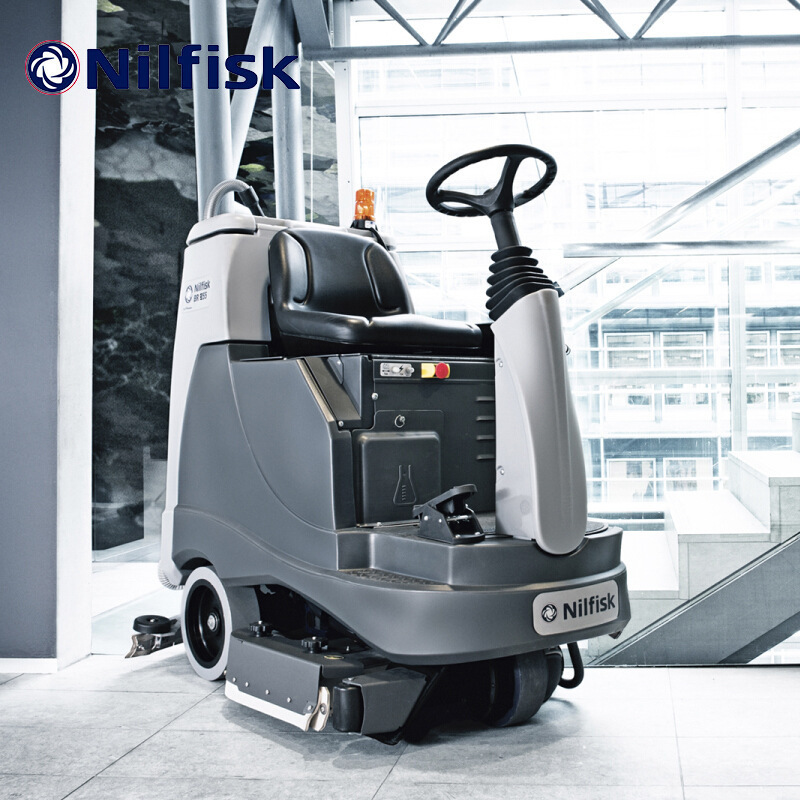 Nilfisk BR855 産業用および商業用中型および大型全自動洗浄機 空港高速鉄道駅|undefined