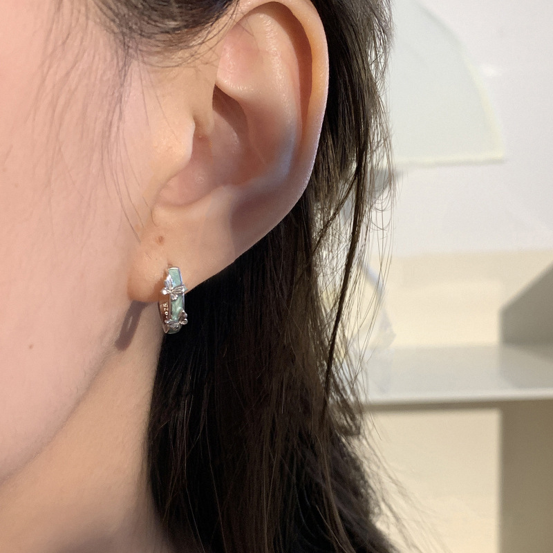 Green small sophisticated cute elegant fashionable trend earrings