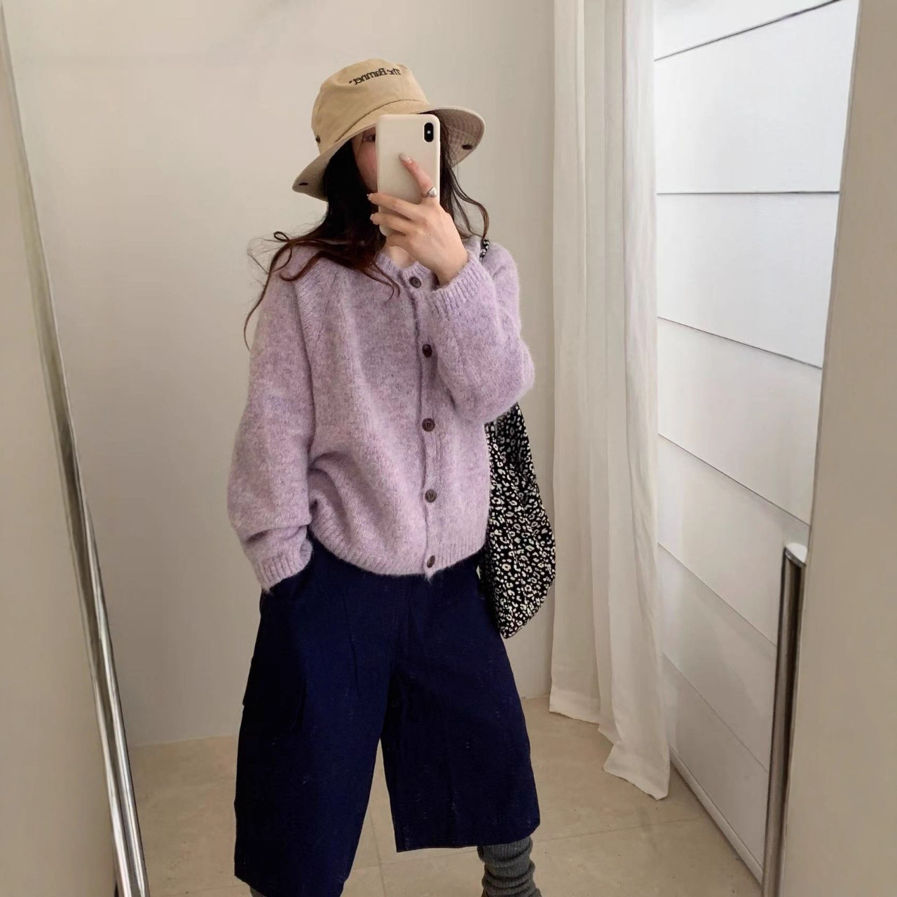 高级感彩纱花线圆领贴布针织开衫女秋季新款宽松杂色减龄毛衣外套