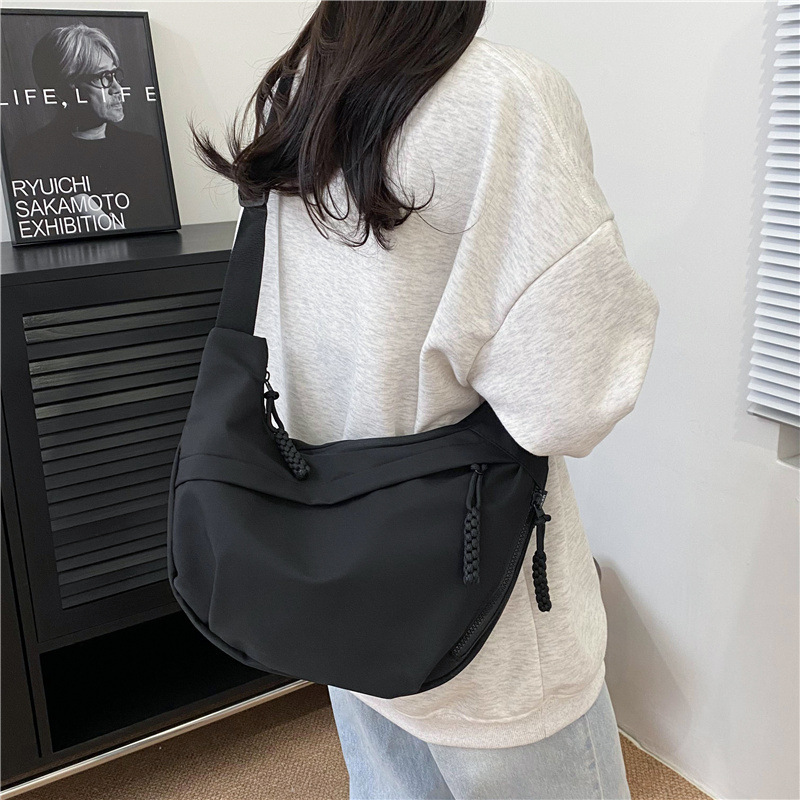 Fashion Commuter Large Capacity Shoulder Bag Women's 2023 New Autumn and Winter Casual All-match Tote Bag Cross-border Special