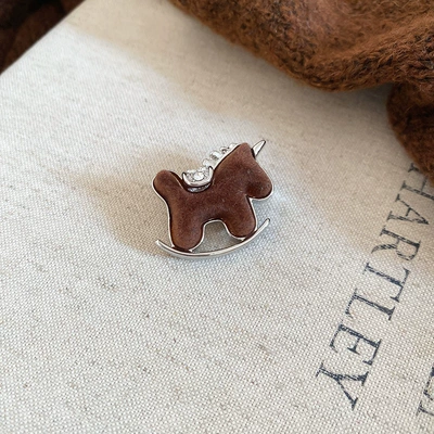 Yaxa sancaqları – Horse Brooch for the Zodiac - 51-brooch-silver-brown-flocking