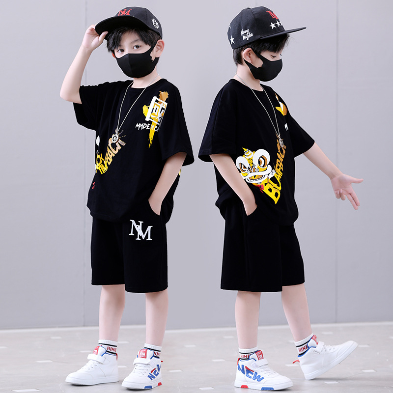 Sportssett 2023 Nye kortermede shortser for barn Sommerklær for gutter Kule og trendy_voghion.com