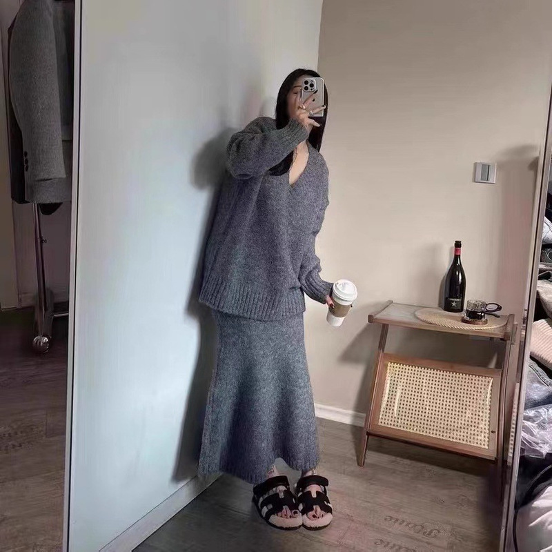 新型の怠惰なセーターセットの女性秋冬vネックのニット上着と半身のスカートのファッションの2つのセット|undefined