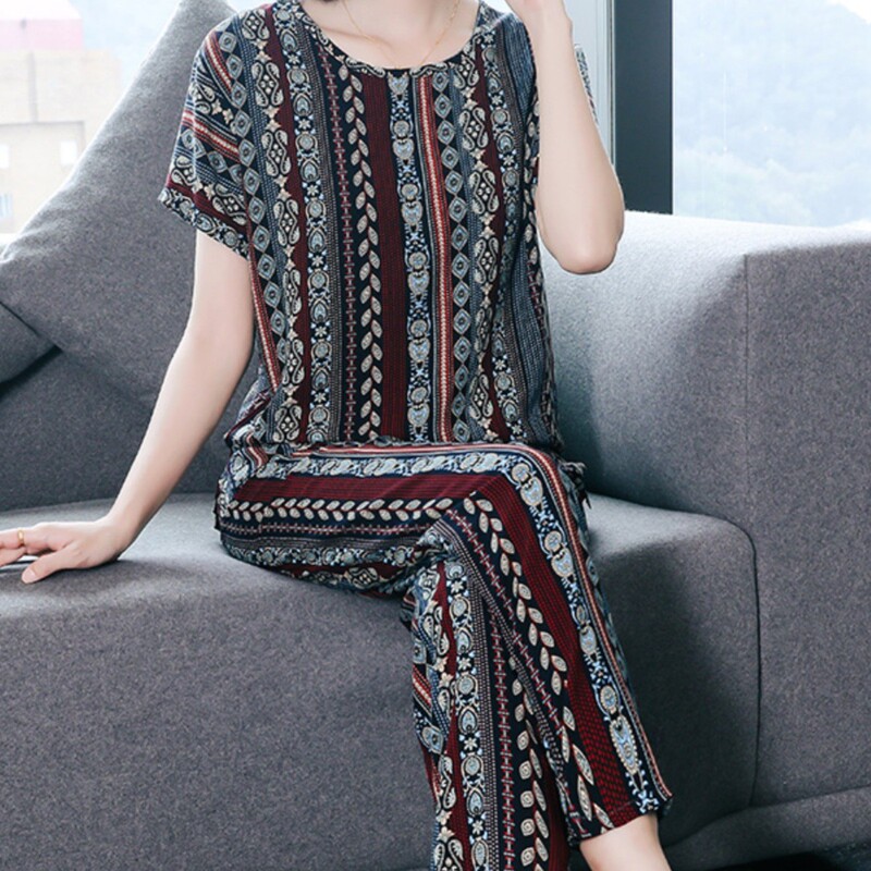Mom Suit 2025 New Summer Cotton Silk Women's Pajamas Suit Large Size Loose Cotton Silk Can Be Worn Outside Home Clothes